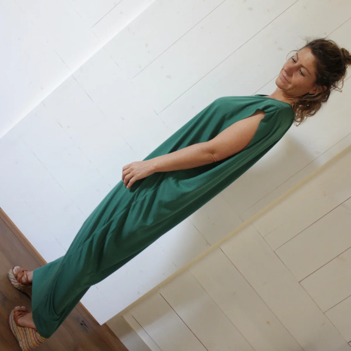 Robe longue plissée Femme I 3 Coloris – Image 9