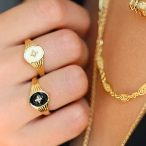 Bague noire et plaqué or motifs ère Edouardienne I Honorine