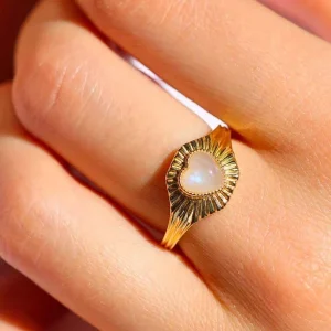 Bague plaqué or Pierre de lune en forme de cœur I Lucette