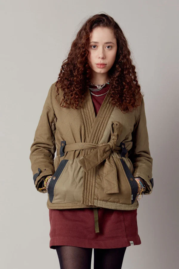 Veste Patchwork matelassée en coton bio kaki - Zuri – Image 2