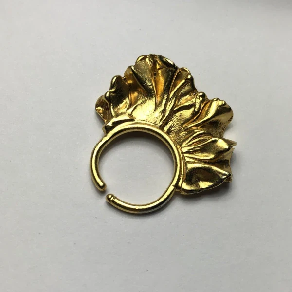 Bague faite main dorée I Dance – Image 4