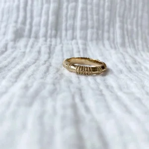 Bague dorée - Totem