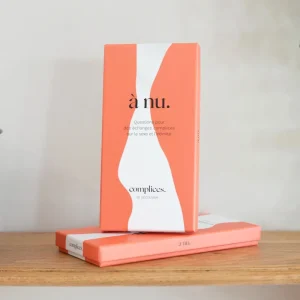 Jeu de cartes pour couples : 90 questions "à nu"