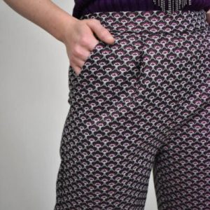 Pantalon coupe large éco-responsable et broderies artisanales