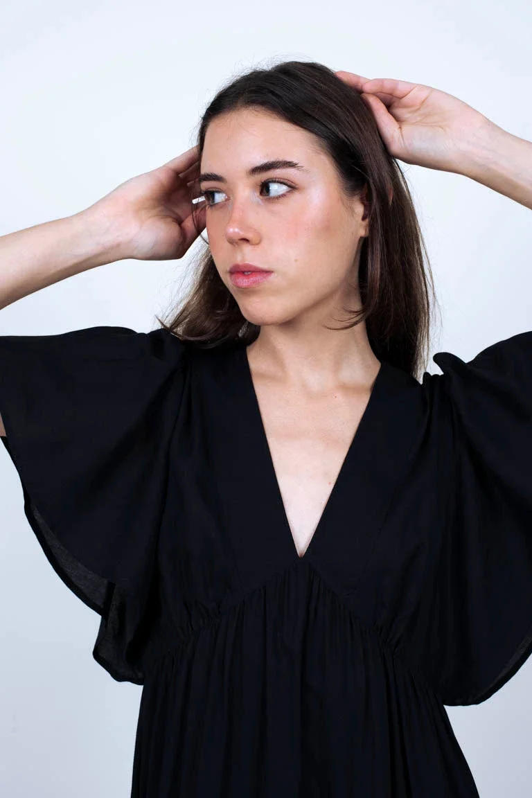 Robe noir en fibres de pétales de roses recyclés