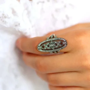 Bague en argent 925 oblongue ouvragée de millegrain I Hortense