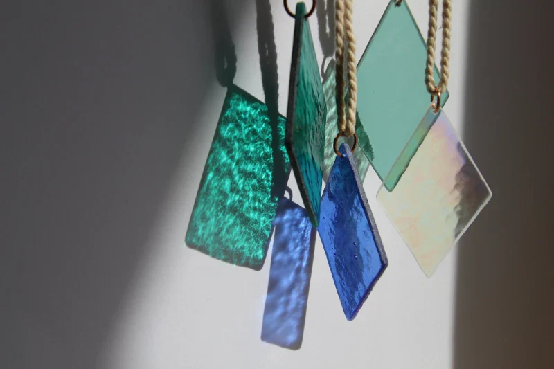 Attrape soleil en verre recyclé fait main – Image 2