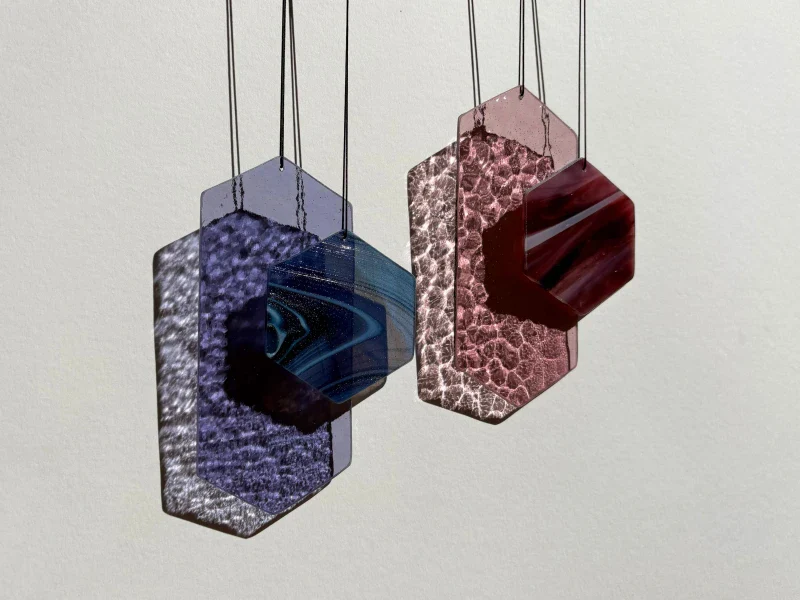 Suspension en verre géométrique fait main – Image 3
