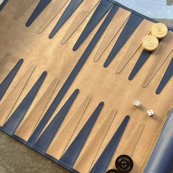 Jeu du Jacquet pliable - Backgammon de voyage en cuir végan – Image 3