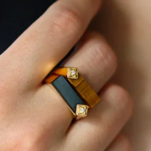 Bague plaqué or et Oeil de tigre rectangle I Louisette