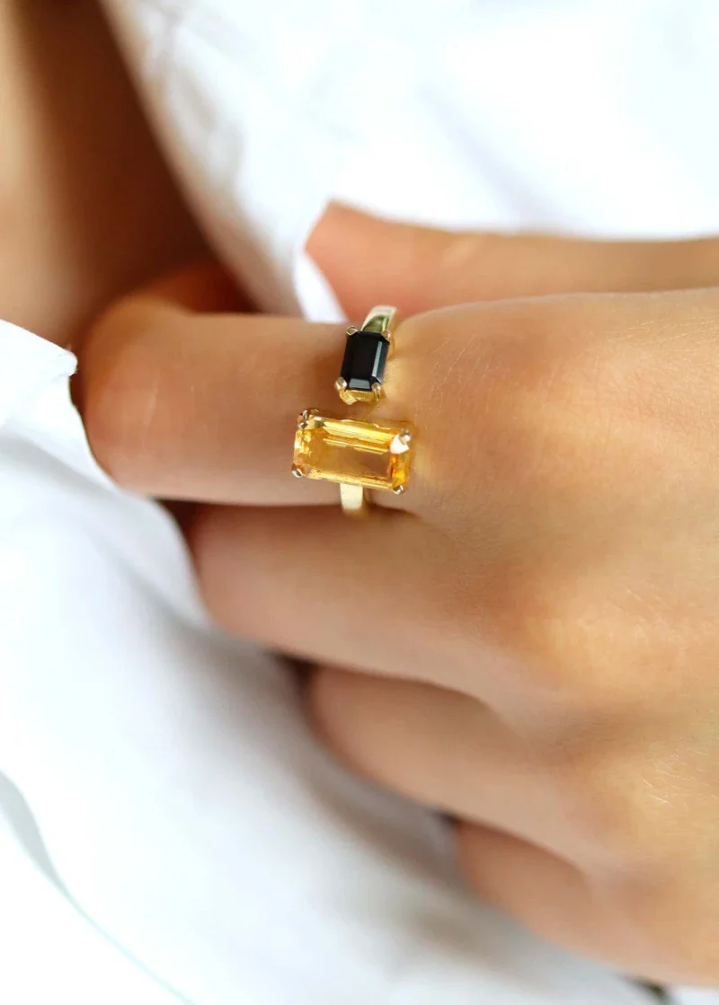 Bague plaqué or Citrine et Onyx noir "odette"