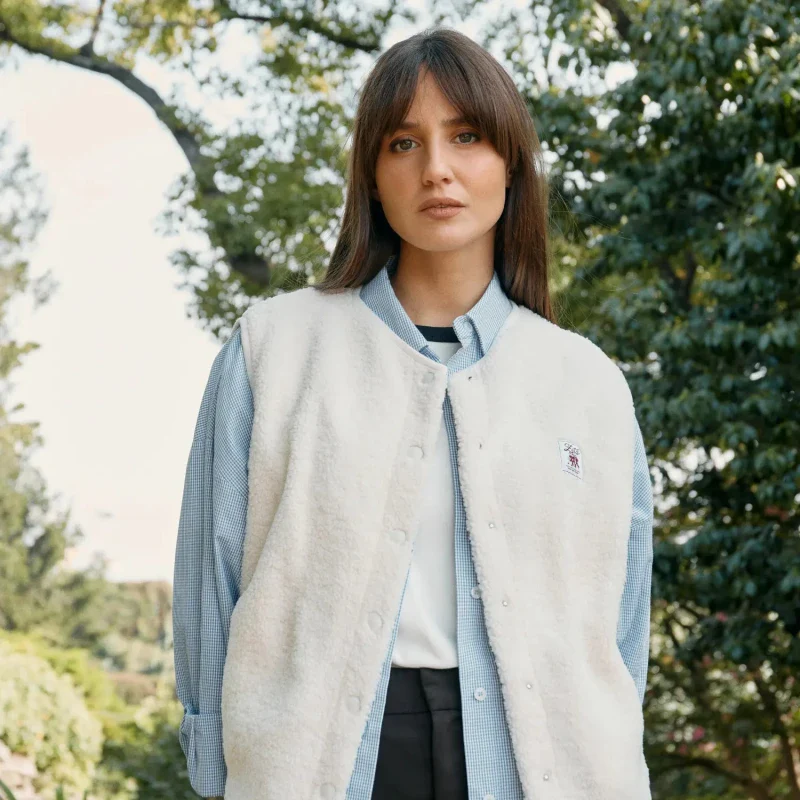 Veste polaire végane sans manche sherpa crème – Image 6