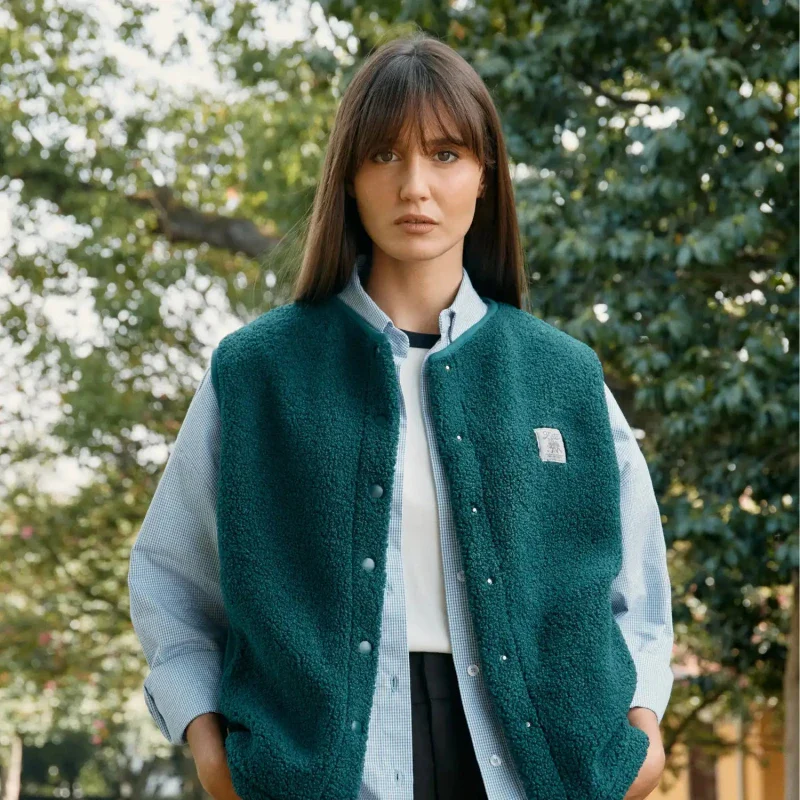 Veste polaire végane sans manche sherpa vert forêt – Image 7