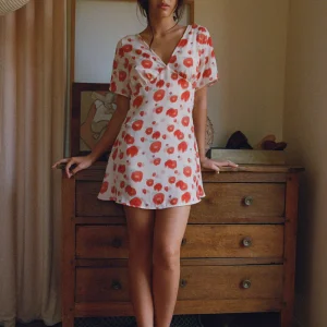 Robe courte Laura - Imprimé Fleurs rouges