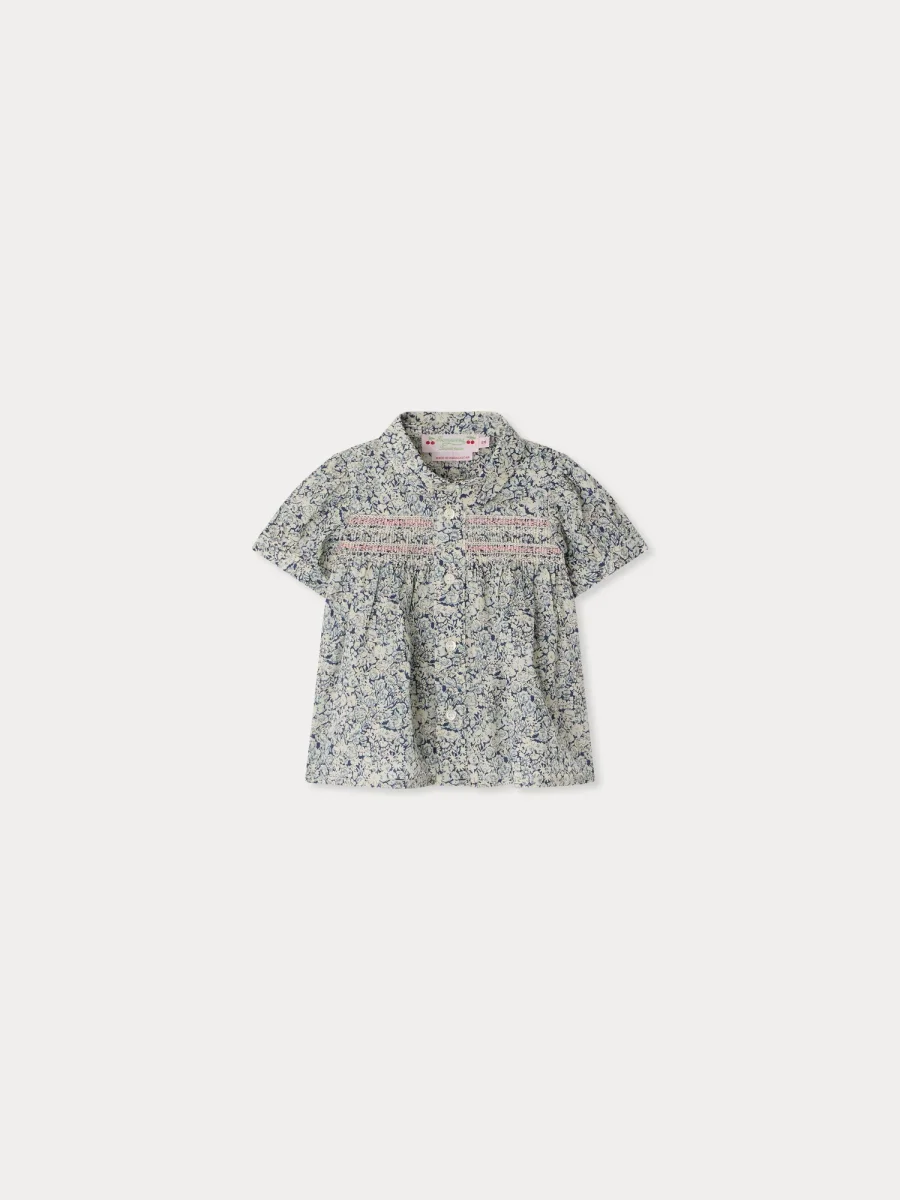 Blouse Laurencia smockée et brodée main en tissu Liberty en coton biologique – Image 2
