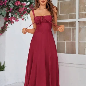 Robe avec corset lacé rouge