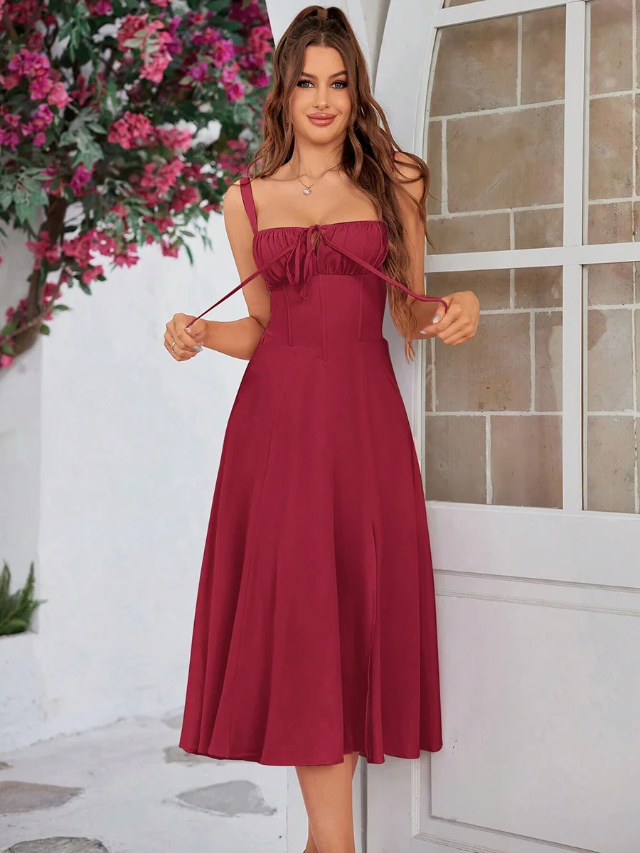 Robe avec corset lacé rouge